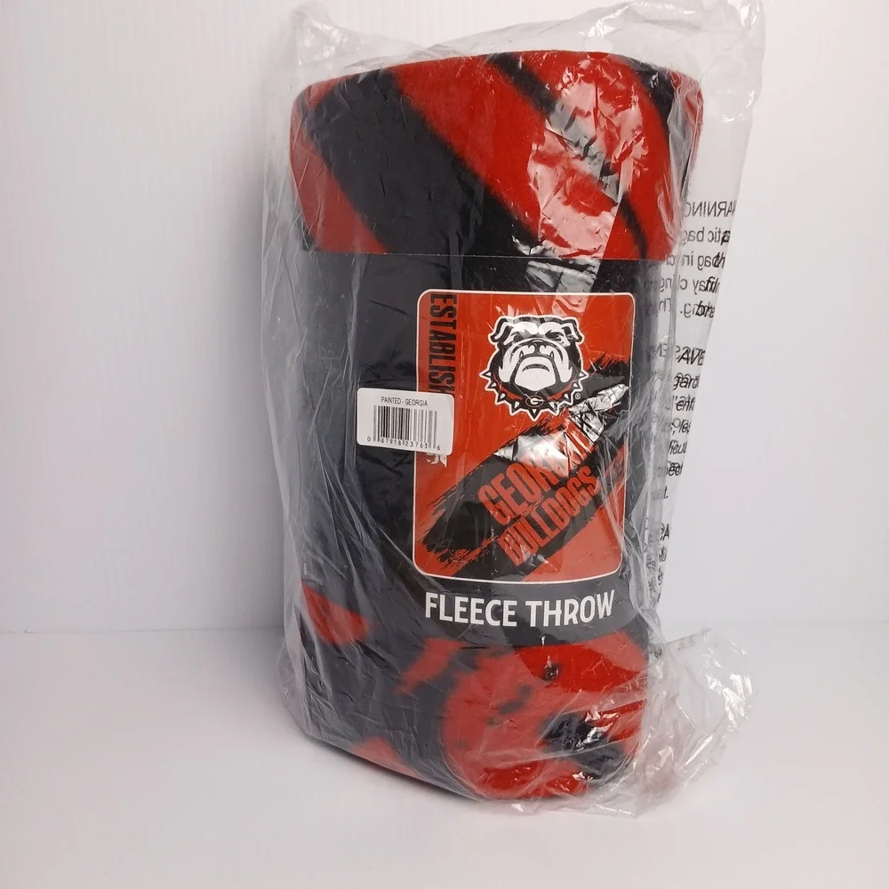 Georgia Bulldogs Fleece Throw Blanket 50x60 NCAA Red Black UGA Established 1785
